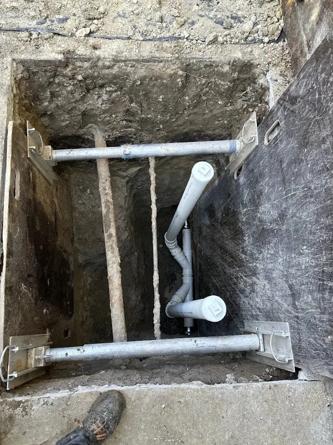 Experienced plumber completing Drain Cleaning work in Placentia